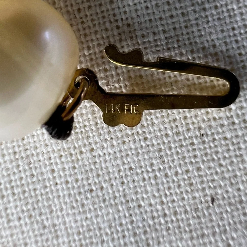 Vintage FIC Cultured Pearl Necklace w/14KT Yellow Gold Clasp 18” D10